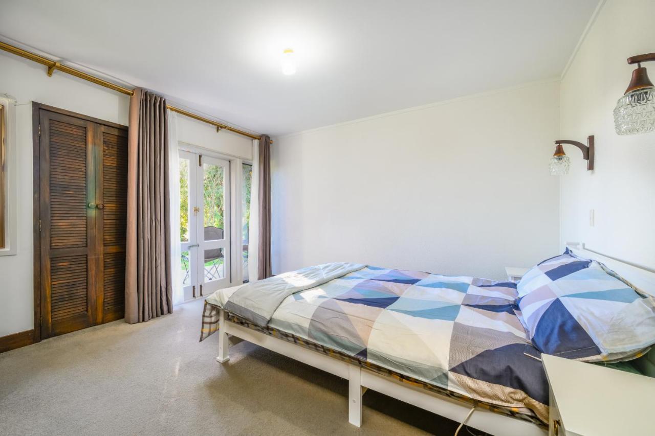 Cosy Farm Cottage In Pukekohe Close To Town Centre Exterior photo